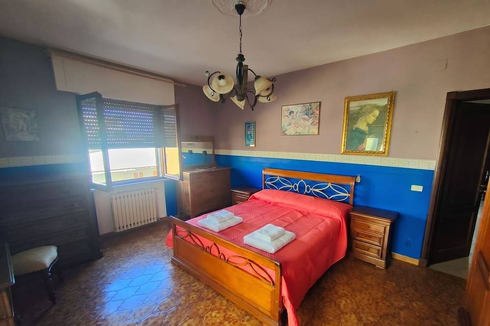 Appartamento intero, Casa Rosy Tropea: 150mq di Spazio e Freschezza tra Stazione, centro e lungomare in Tropea, Provincia di Vibo Valentia