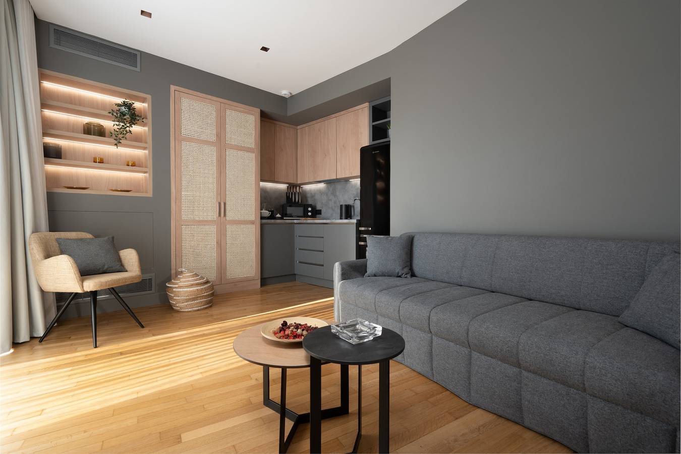 Entire apartment, A - Voulis 35, 1b1b Apt Right 102 in Central Section of Athens, Athens