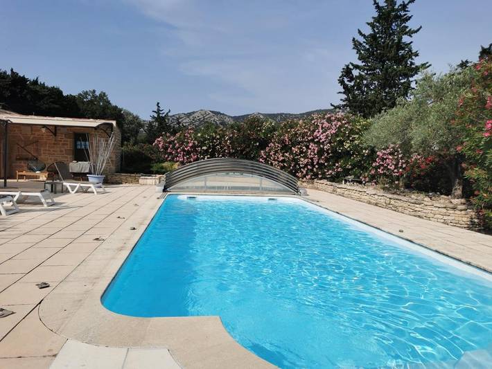 Maison d’hôte pour 2 personnes, avec Terrasse et Jardin ainsi que Piscine et Vue à Cheval-Blanc
