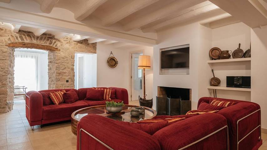 Casa rural para 6 personas, con terraza y jardín, Se admiten mascotas en Bages