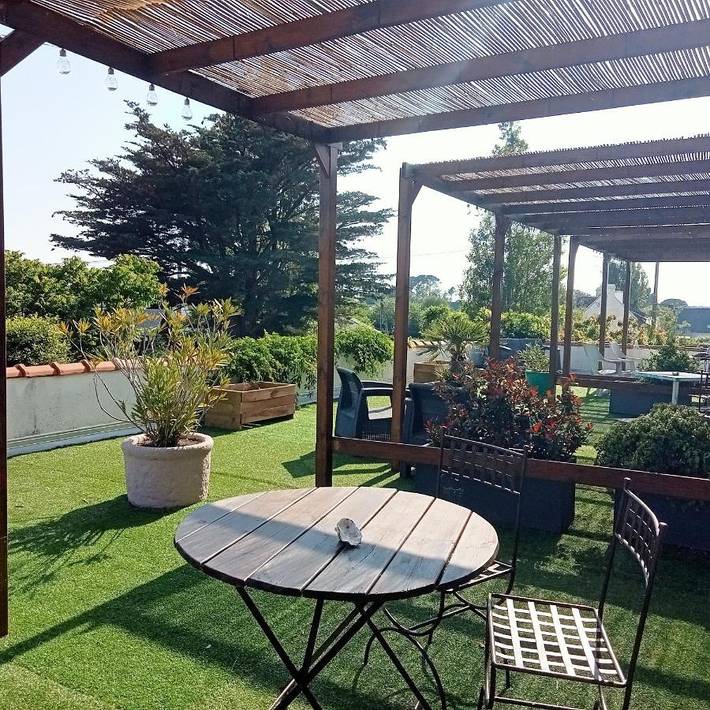 Chambre d’hôte pour 3 personnes, avec Terrasse et Jacuzzi ainsi que Jardin et Piscine dans le Morbihan