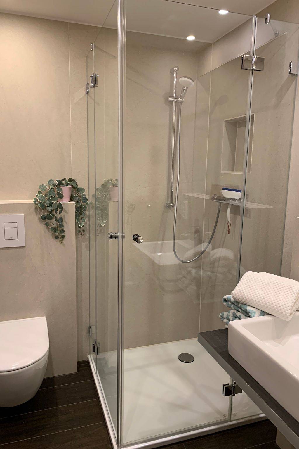 Apartamento entero, Moderne 3-Zimmer Maisonettewohnung in der Natur in Lancken-Granitz, Rügen