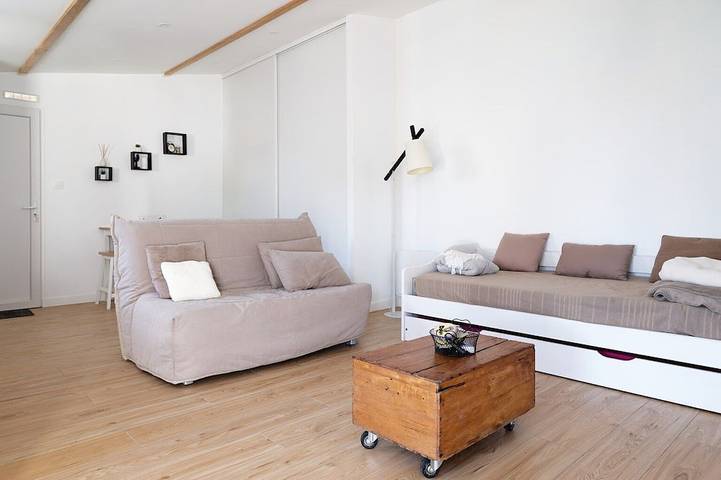 Appartement entier, Grand Studio in Port-Saint-Père, Région de Nantes