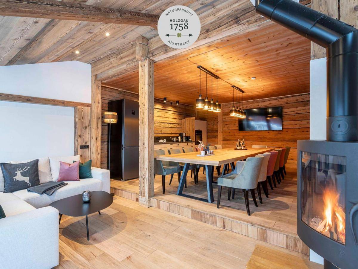 Ganze Wohnung, Apartment with Terrace in Holzgau, Allgäuer Alpen (Österreich)