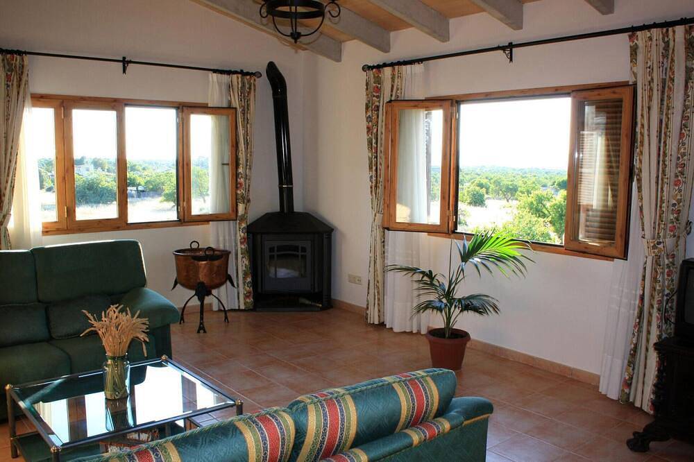 4 bedroom amazing home in Algaida in Algaida, Majorca Center
