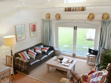 Log Cabin for 4 People in Wedmore, Somerset, Photo 3
