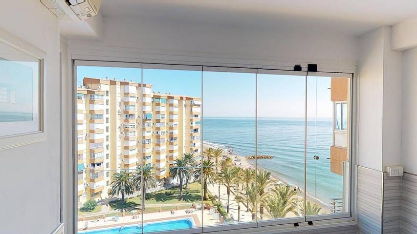 Ferienwohnung für 4 Personen, mit Balkon und Terrasse sowie Garten und Pool