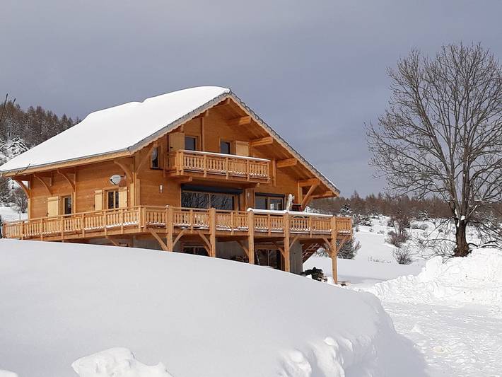 Chambre d’hôte pour 2 personnes, avec jardin dans Hautes-Alpe