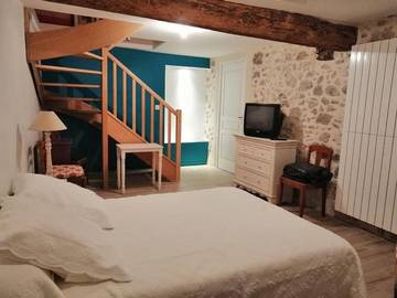 Gîte pour 5 personnes, avec terrasse à Lavardac