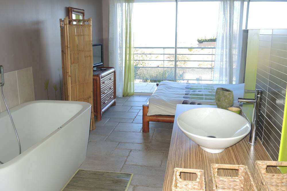 Villa for 2 people, with 1 master bedroom, sea view. in Fitou, Mittelmeerküste (Frankreich)
