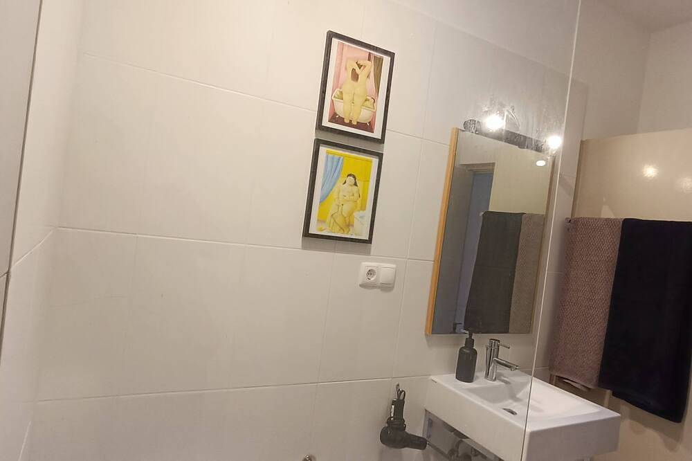 Timber Cottage with swimming pool in Viana do Castelo, Viana do Castelo District