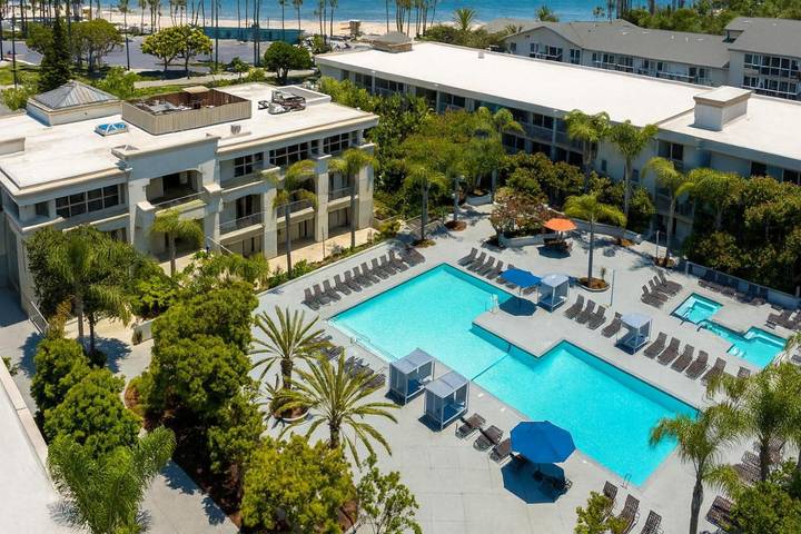 Apartamento de vacaciones para 4 personas, con piscina además de jacuzzi y jardín - 1