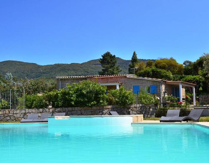 Gîte pour 2 personnes, avec piscine et jardin, animaux acceptés dans Filitosa - 2