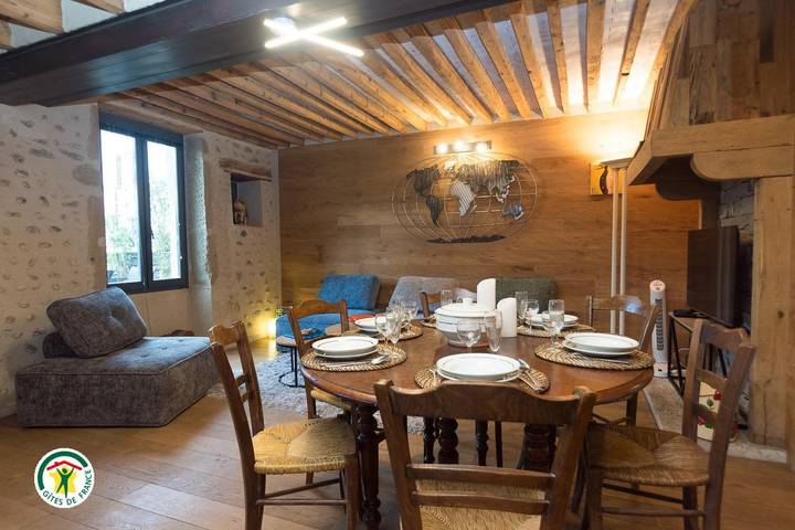 Gîte pour 6 personnes, avec jardin à Saint-Hilaire-du-Rosier - 2