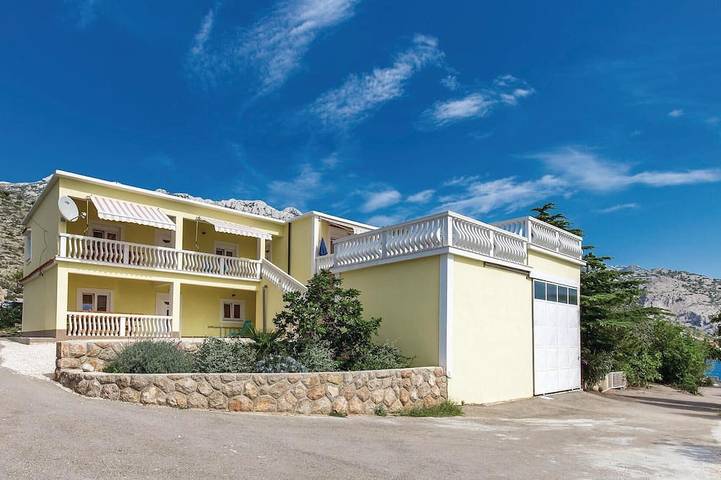 Holiday apartment for 6 people, with pets - 1