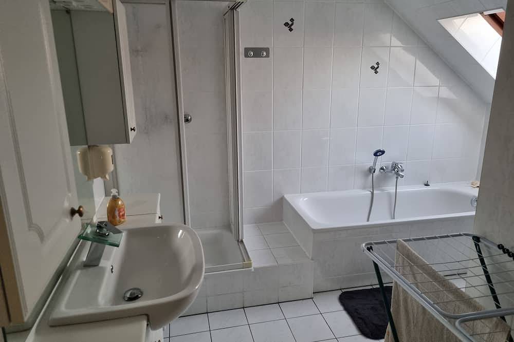 Ganze Wohnung, Ferienwohnung mit Pool am Stadtrand von Dresden in Kesselsdorf, Wilsdruff