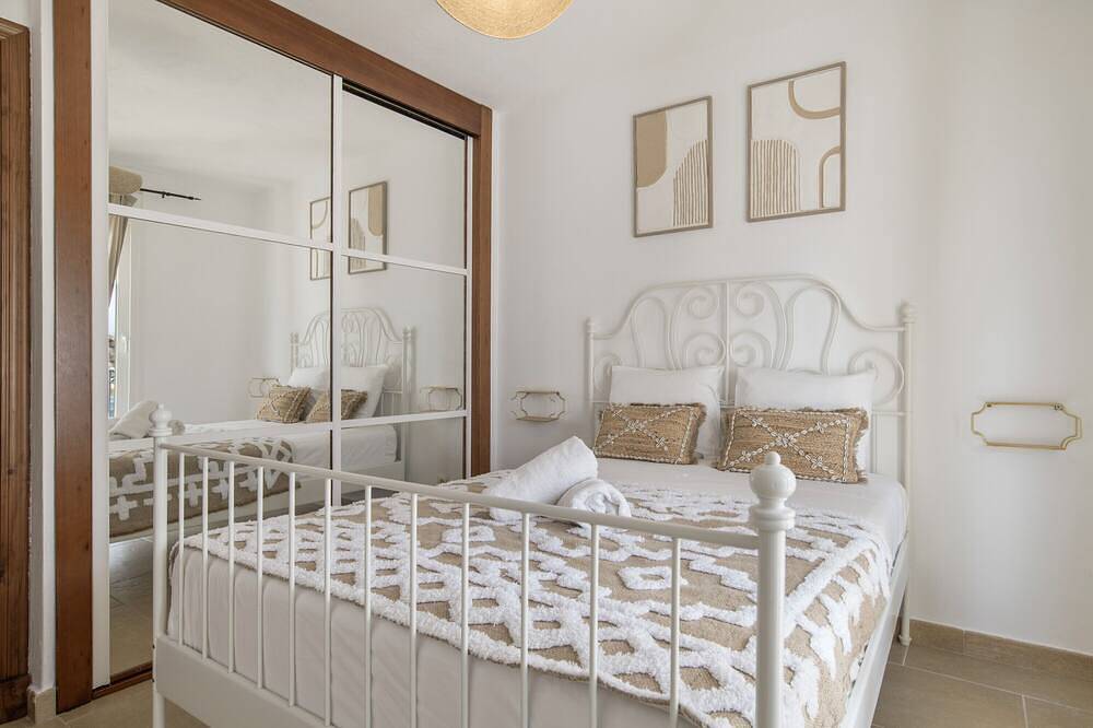 Hel lägenhet, Apartment 'El Refugio Del Mar' with Balcony, Wi-Fi and Air Conditioning in Playa Zahara de los Atunes, Barbate