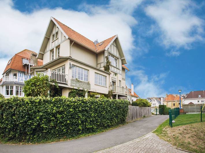 Ferienhaus für 16 Personen, mit Balkon und Balkon/Terrasse sowie Terrasse und Sauna in Koksijde