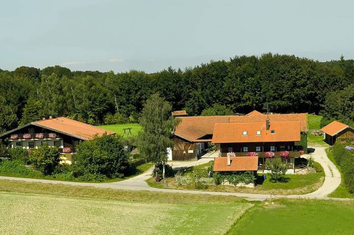 Bauernhof für 3 Personen, mit Balkon und Garten in Bad Birnbach