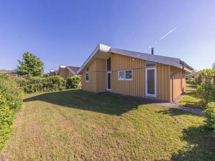 Ferienhaus für 4 Personen, mit Terrasse und Garten sowie Sauna in Rechlin