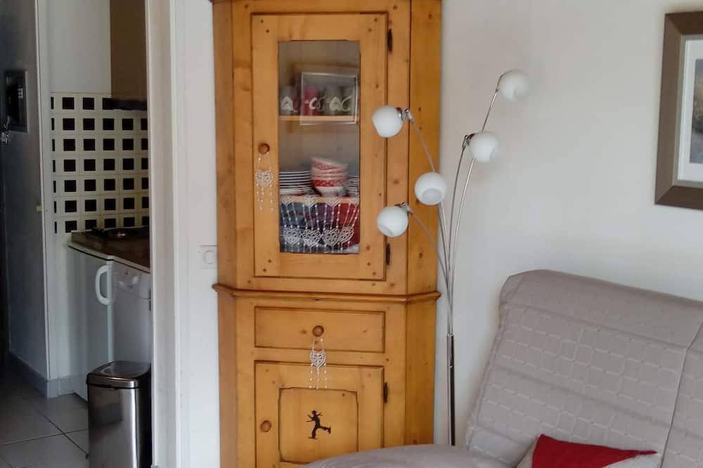 Appartement entier, Studio plein sud très ensoleillé de 26 m², pied des pistes, Vega à Flaine Forum in Flaine, Magland