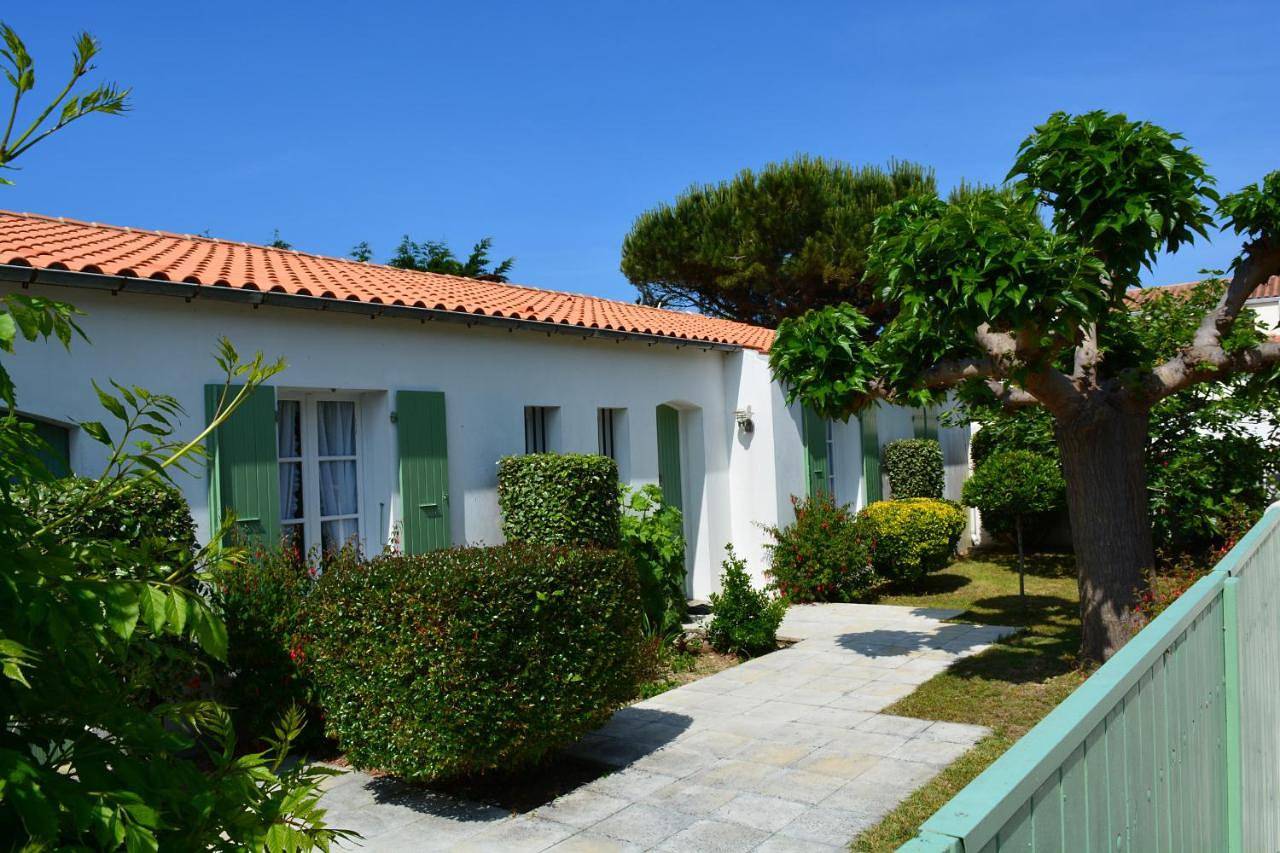 Ravissante Villa en bord de plage aux Grenettes in Sainte-Marie-de-Ré, Île de Ré
