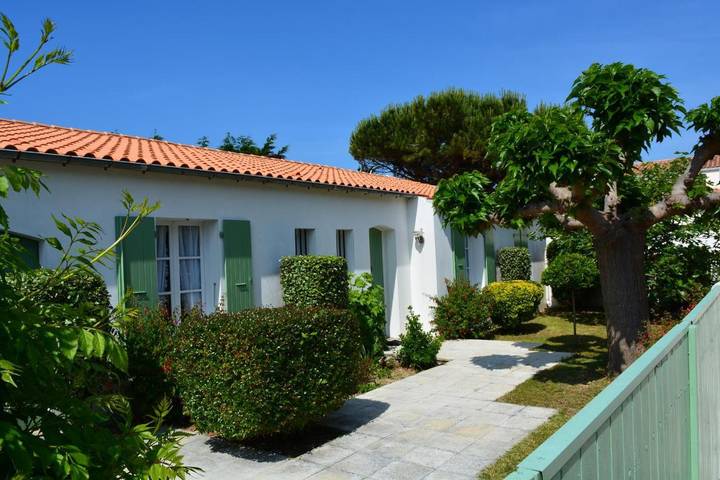 Location de vacances pour 10 personnes, avec jardin et vue, animaux acceptés dans Plage des Grenettes - 3