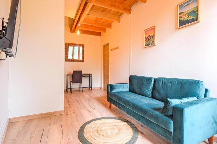 Gîte pour 2 personnes, avec terrasse à Notre-Dame-de-Sanilhac - 4