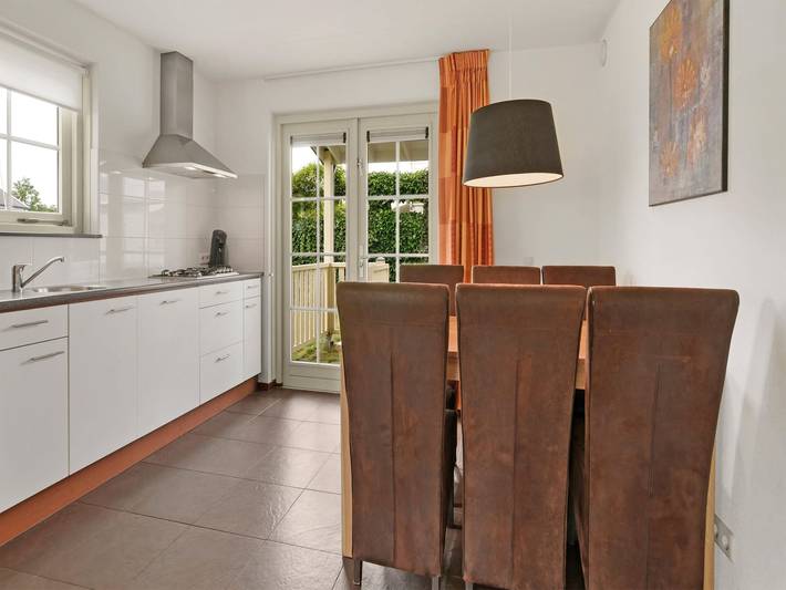 Bungalow für 6 Personen, mit Terrasse und Garten in Südholland - 4