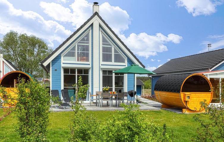 Ferienhaus für 4 Personen, mit Terrasse und Garten sowie Sauna