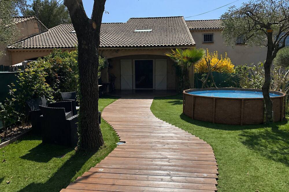 4 bed house with garden and above ground pool, near Fréjus, St Tropez, Verdon in Draguignan, Draguignan Region