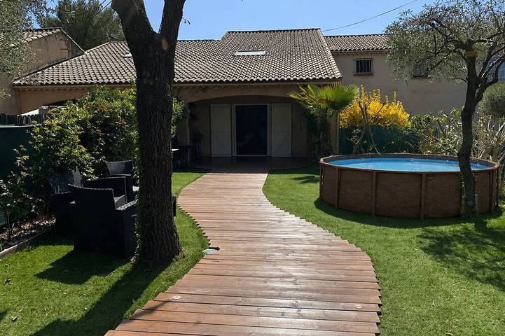 Maison 4 couchage avec jardin piscine hors sol, proche Fréjus, St Tropez, Verdon in Draguignan, Région de Draguignan