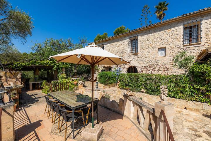 Apartamento inteiro, Apartamento de férias "Ses Solls" com vista para a montanha, piscina partilhada e Wi-Fi in Petra (Espanha), Maiorca Centro