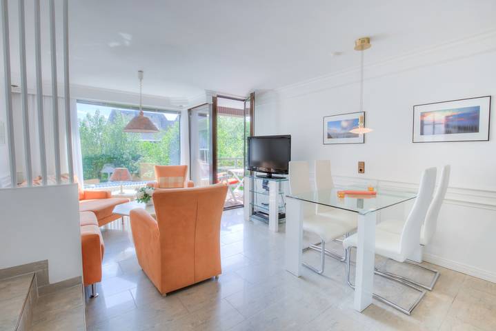 Vacation apartment for 4 people, with Balcony and Hot tub as well as Sauna in North Frisian Islands