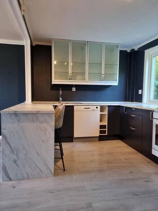 Ferienwohnung für 4 Personen, mit Balkon und Terrasse sowie Garten und Ausblick in Stord - 4