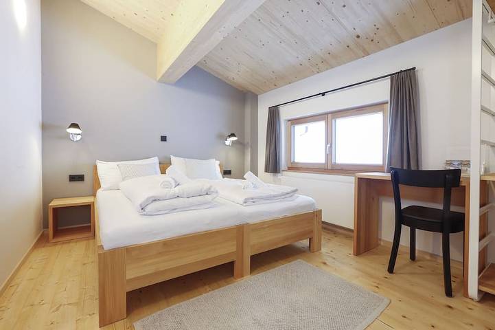 Ferienhaus für 21 Personen, mit Terrasse und Sauna im Lechtal - 4