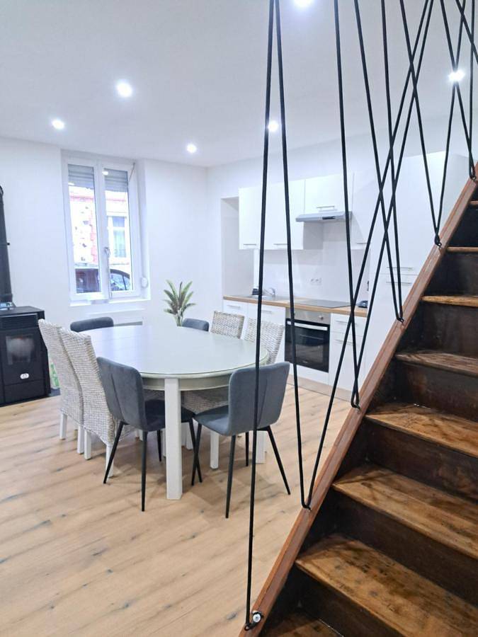 Location de vacances pour 18 personnes, avec terrasse et vue à Haybes - 3