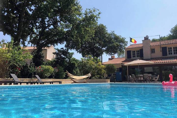 Location de vacances pour 6 personnes, avec jardin, animaux acceptés à Saint-Georges-de-Pointindoux