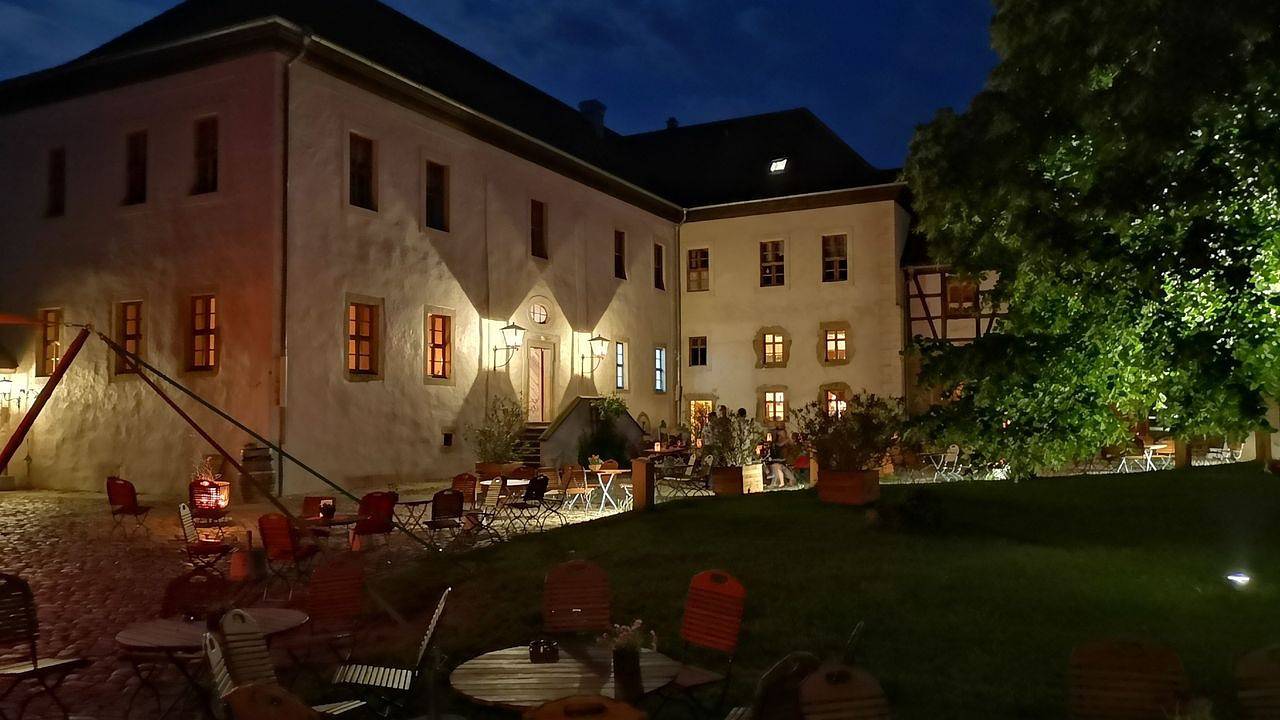 Doppelzimmer für 2 Personen (15 m²) in Oppurg in Oppurg, Saaleland