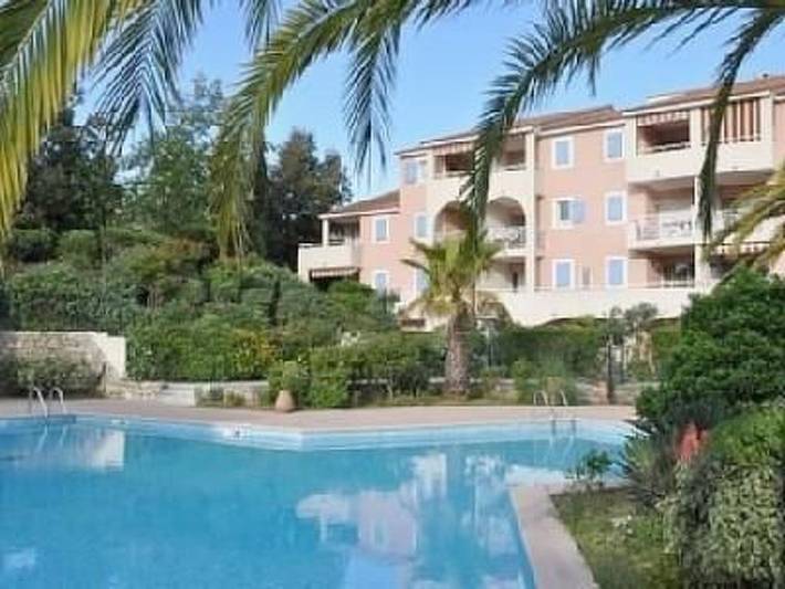 Apartamento de vacaciones para 4 personas, con piscina para niños y jardín además de piscina y terraza, Se admiten mascotas - 1