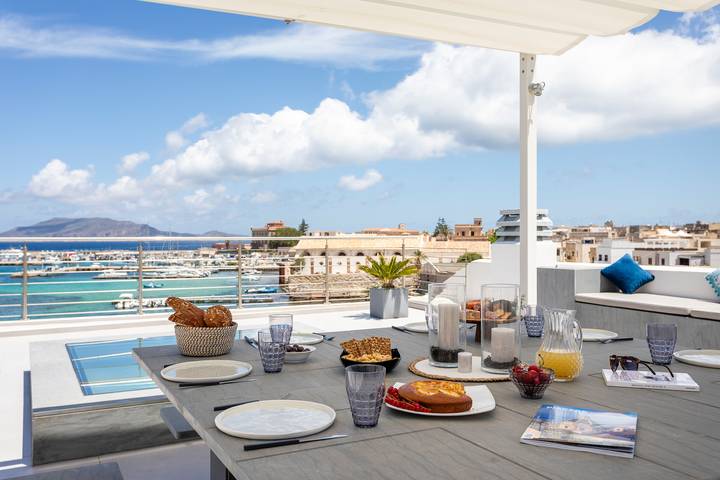 Villa für 8 Personen mit Terrasse in Favignana Stadt, Favignana