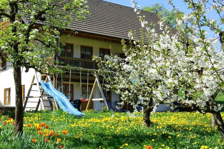Ferienwohnung für 3 Personen, mit Garten in Glottertal