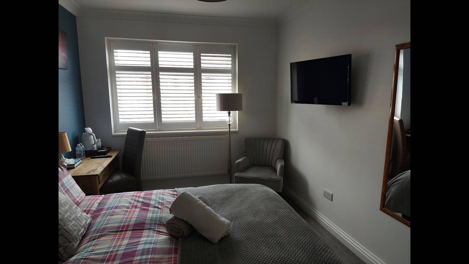 Apple House Wembley - Doppelzimmer mit eigenem Bad in Harrow, London