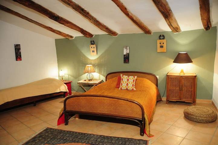 Gîte pour 5 personnes, avec piscine et jardin, animaux acceptés à Cardet - 4