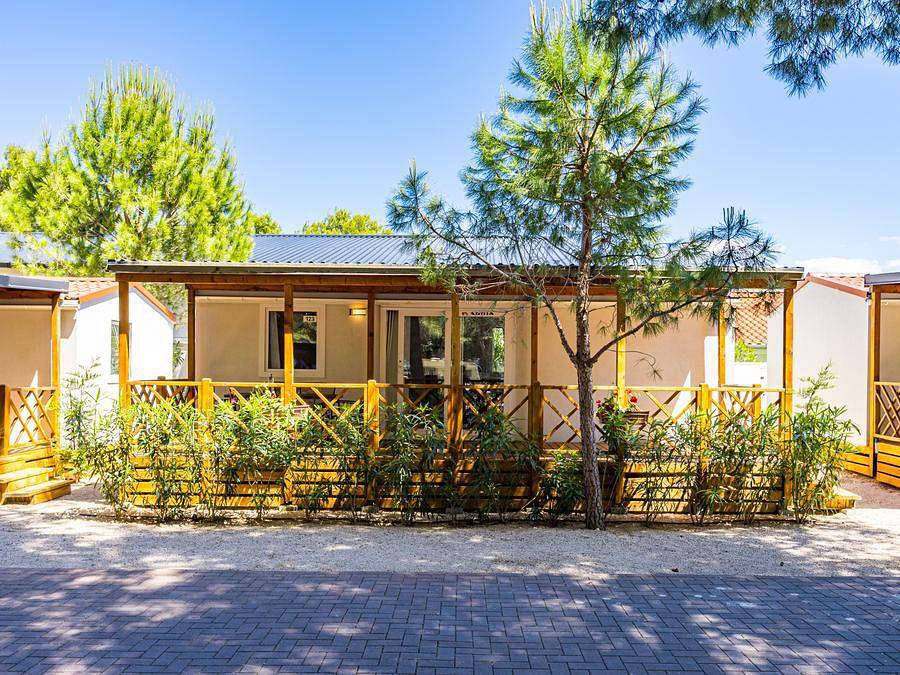 Camping Solaris Amadria Park Šibenik - Mobilheim 6 personen - Comfort | 3 Zi. | 6 Pers. | Erhöhte Terrasse | Clim. in Sibenik, Šibenik-Knin