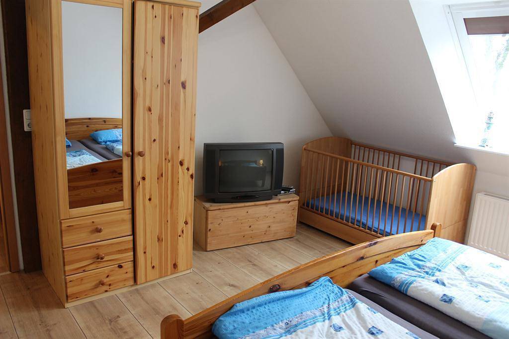 Ganze Ferienwohnung, Fewo 2, Dusche, Wc, 2 Schlafräume in Butjadingen, Nordseeküste