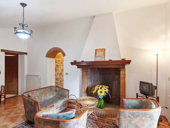 Casa vacanza per 5 persone, con Balcone e Terrazza nonché Giardino a Sorano