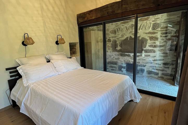 Location de vacances pour 4 personnes, avec terrasse et jardin à Naucelles - 2