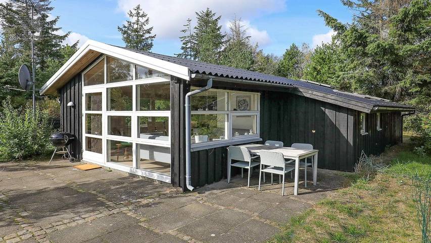 Ferienhaus für 5 Personen, mit Terrasse in Bratten