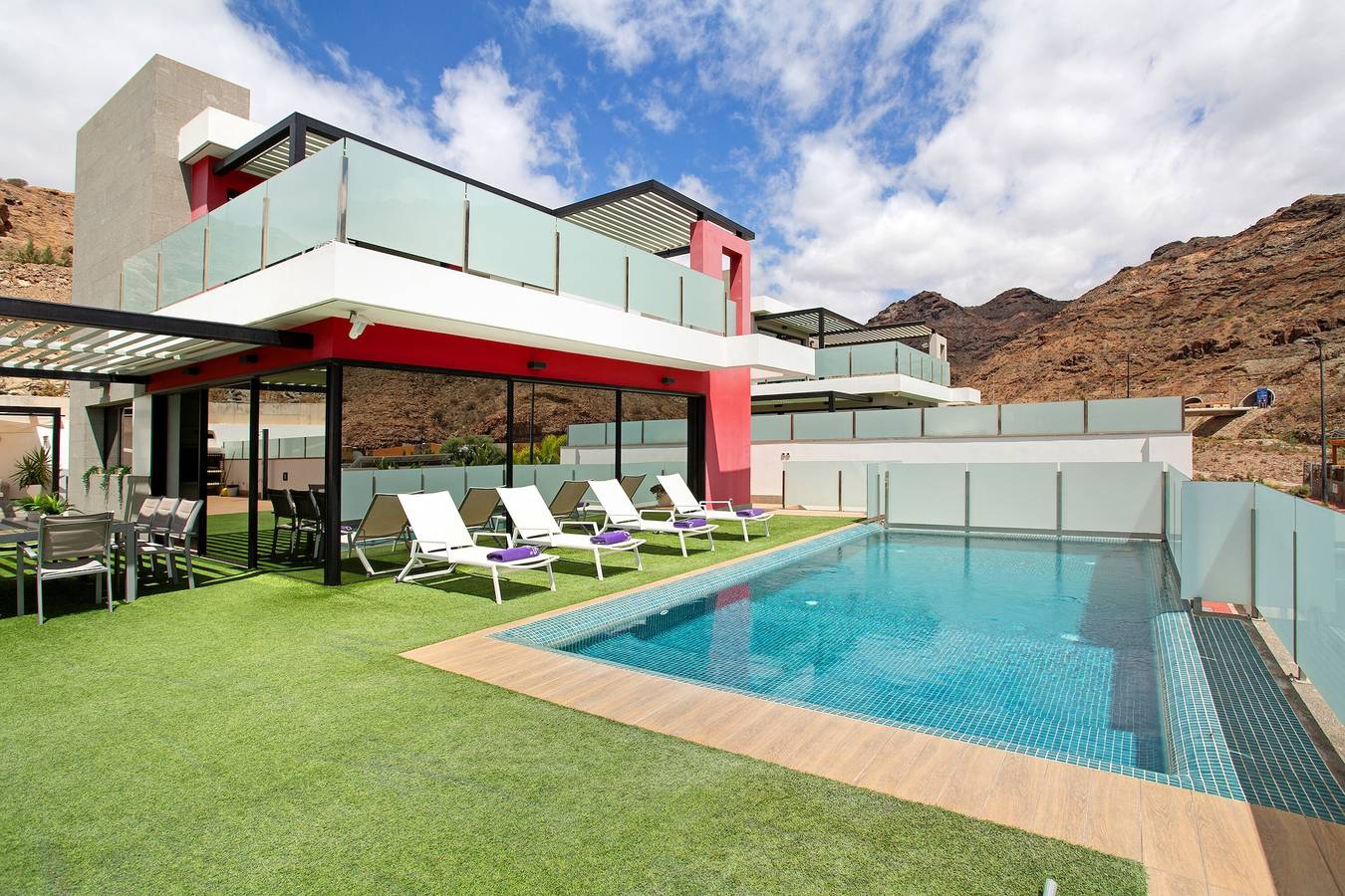 Villa "Tauro 31" con vistas al mar, piscina privada y Wi-Fi in Gran Canaria Sur